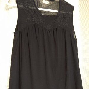 Black sleeveless blouse - Size L/XL